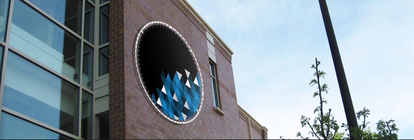rond spandoekframe aan muur